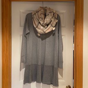 CAbi Sweatshirt Dreas